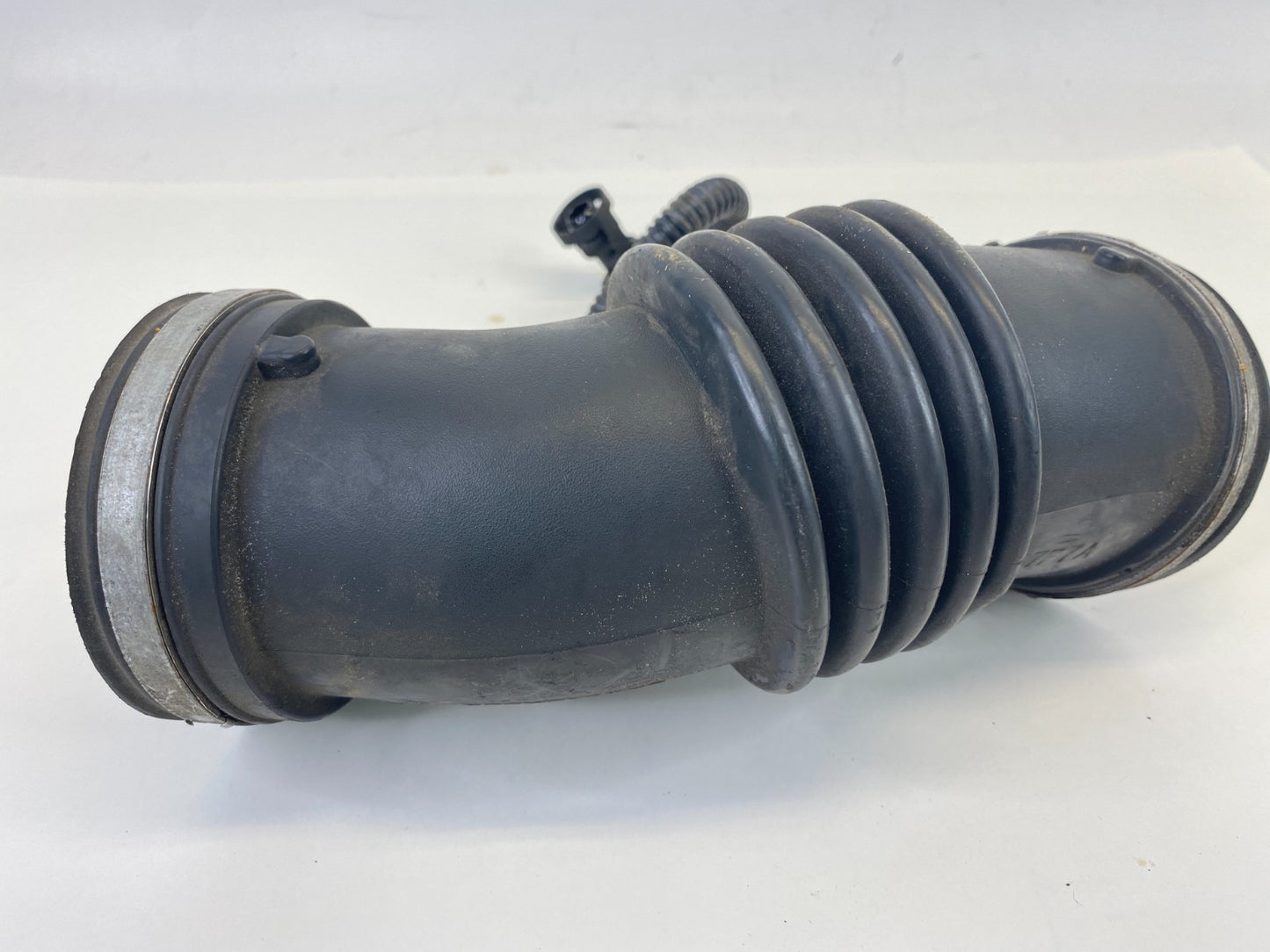 09-11 Jaguar XF 4.2L RWD Air Intake Cleaner Hose Pipe Duct Tube 6R839R504AA OEM