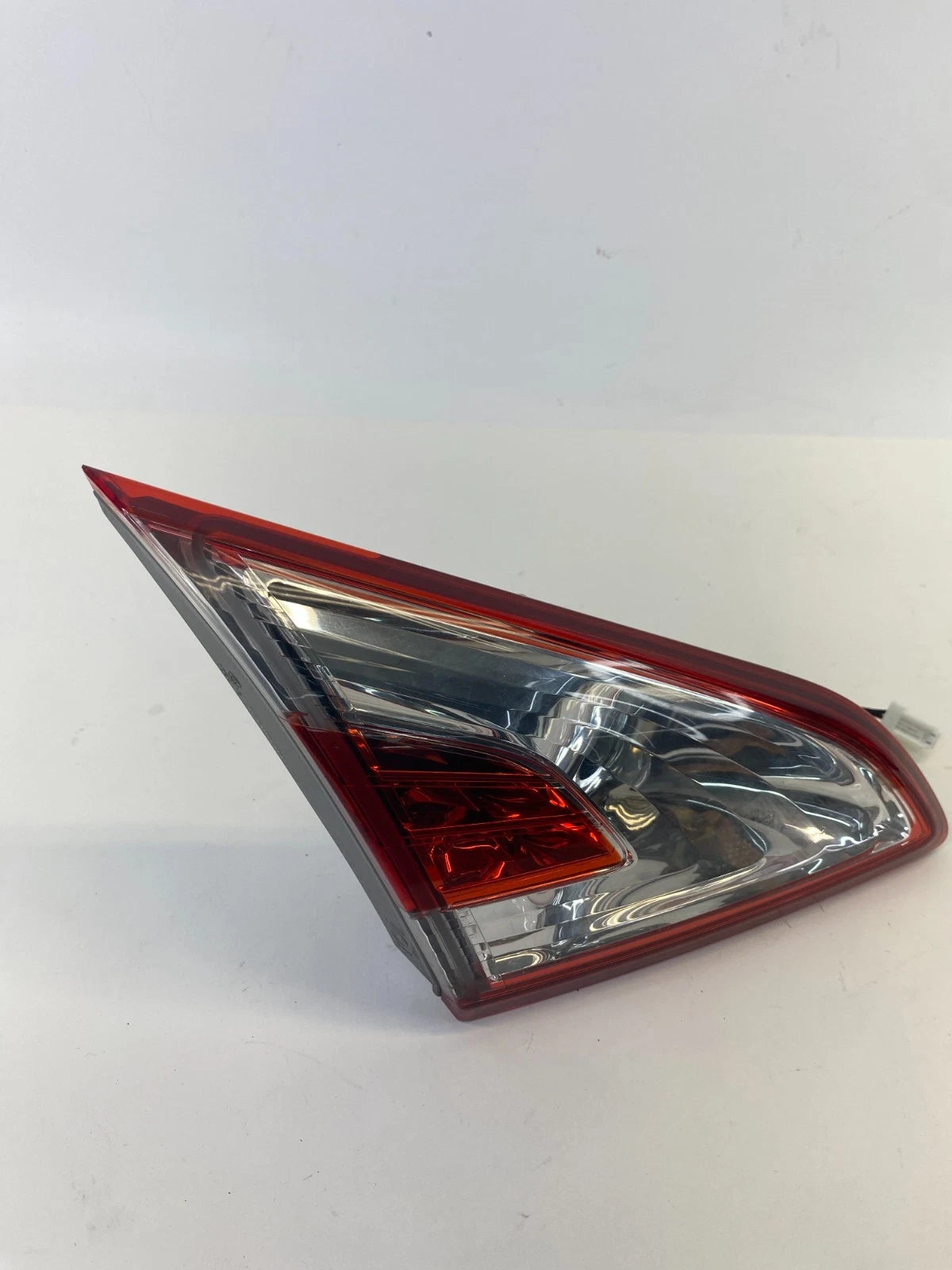 2011-2014 NISSAN MURANO REAR LEFT SIDE GATE MOUNTED TAILLIGHT BACKUP LAMP ASSY
