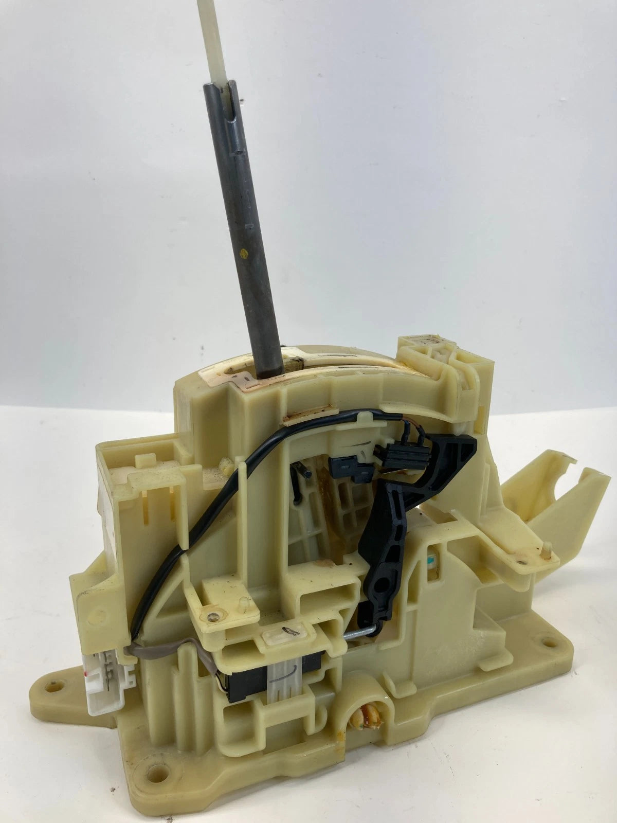 11-14 HYUNDAI SONATA AUTOMATIC TRANSMISSION GEAR FLOOR SHIFTER SHIFT LEVER OEM