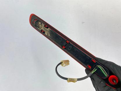 2004-2010 TOYOTA SIENNA LIFT GATE HIGH MOUNT THIRD 3RD BRAKE STOP LIGHT LAMP OEM