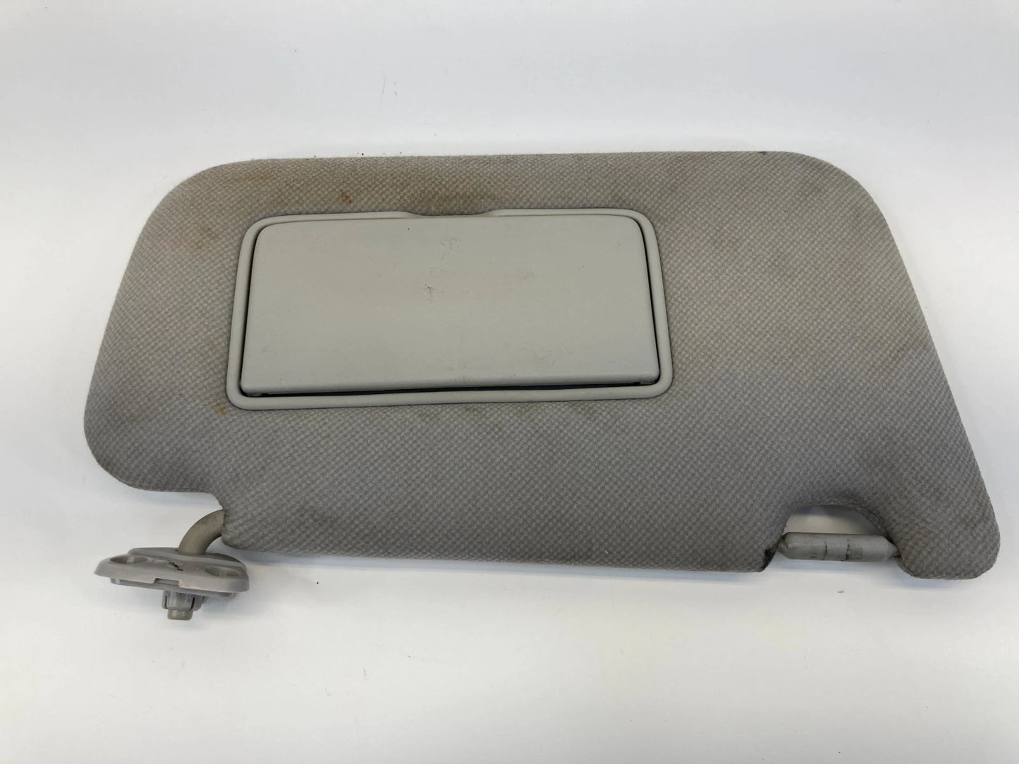 2013-2017 NISSAN SENTRA RIGHT PASSENGER SIDE SUNVISOR SUN VISOR SHADE W/ MIRROR