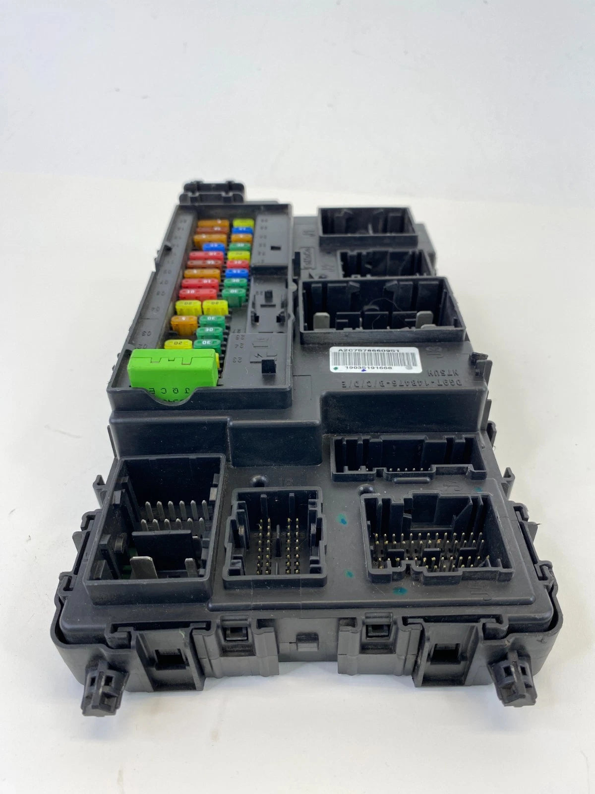 18 19 FORD POLICE INTERCEPTOR UTILITY BODY CONTROL MODULE BCM FUSE BOX RELAY OEM