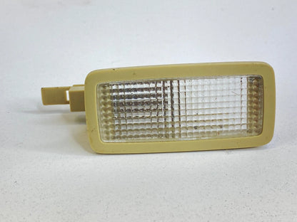 2003-2010 VOLKSWAGEN BEETLE CONVERTIBLE FRONT OVERHEAD INTERIOR MAP LIGHT LAMP