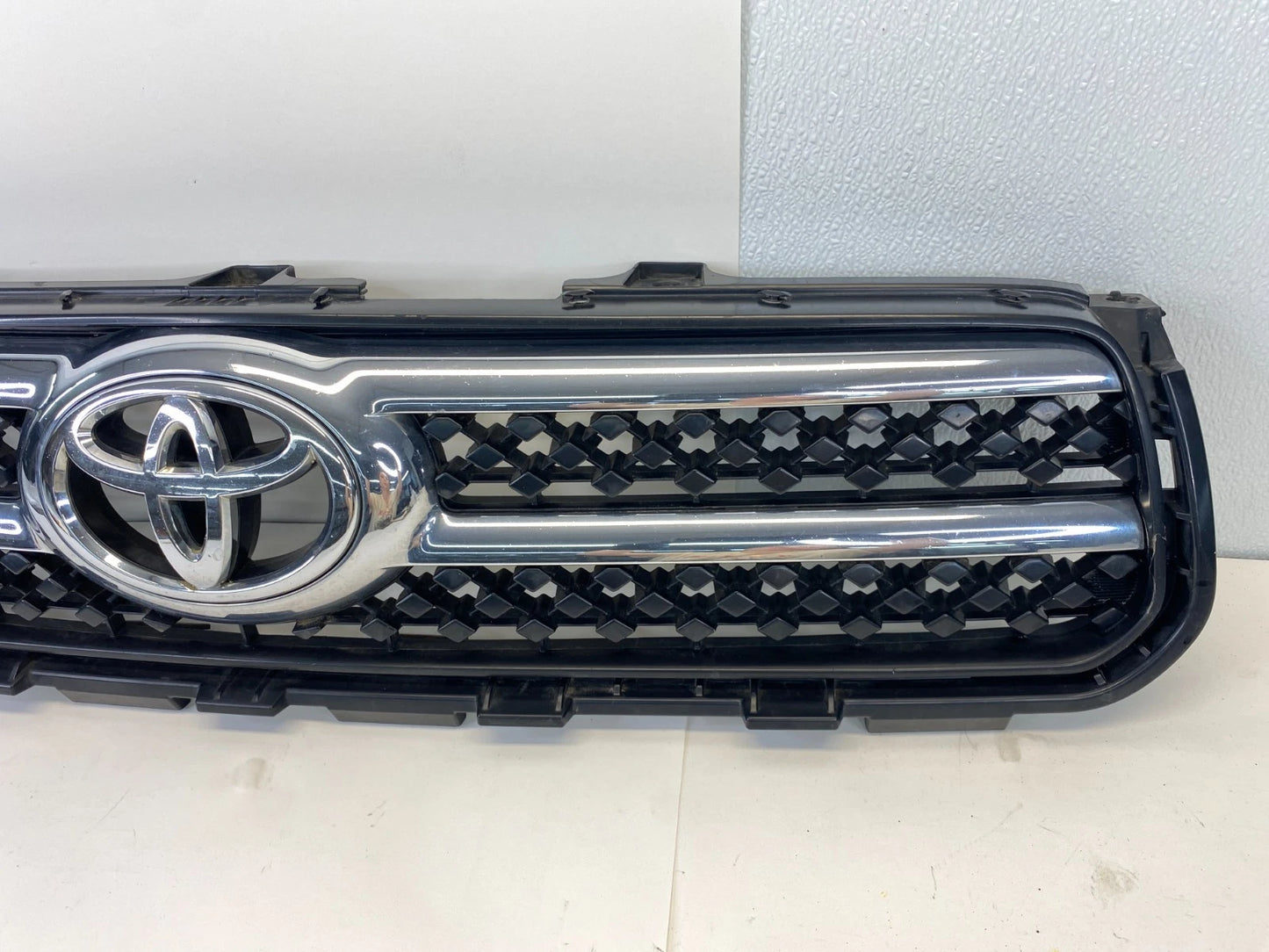 2006-2008 TOYOTA RAV4 FRONT UPPER BUMPER RADIATOR GRILLE CHROME OEM 53101-42190