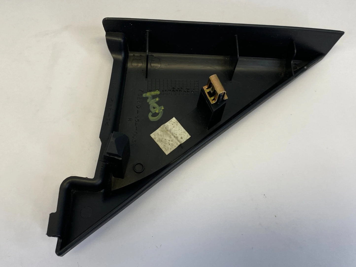 2001-2005 HONDA CIVIC SEDAN RIGHT PASSENGER INTERIOR MIRROR COVER CORNER TRIM