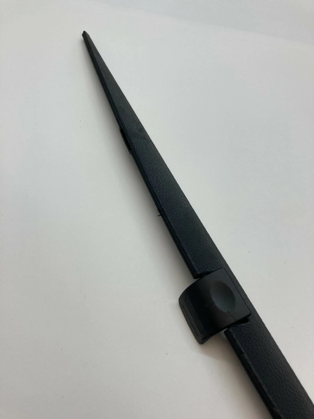 2006-2010 VW PASSAT REAR LEFT DOOR WINDOW SUN SHADE TRIM COVERSTRIP 3C5861041A