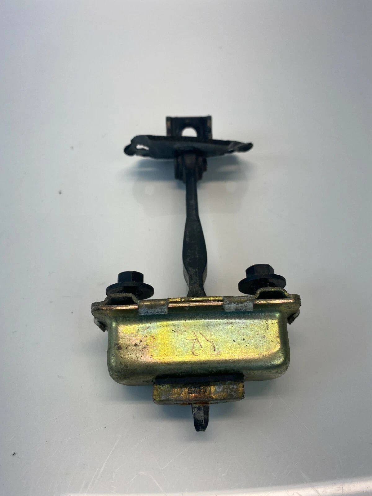 2003-2007 CADILLAC CTS REAR RIGHT DOOR CHECK STOPPER SUPPORT HINGE DETENT