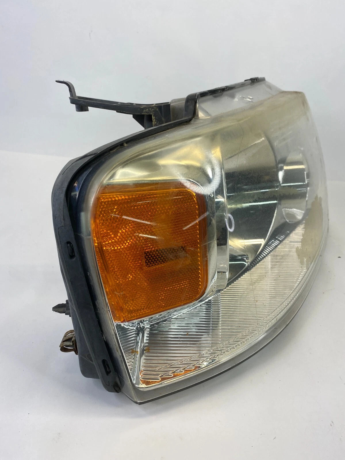 04-08 FORD F-150 FRONT RIGHT HEADLIGHT LIGHT HEADLAMP HALOGEN 4L3X-13005-A OEM