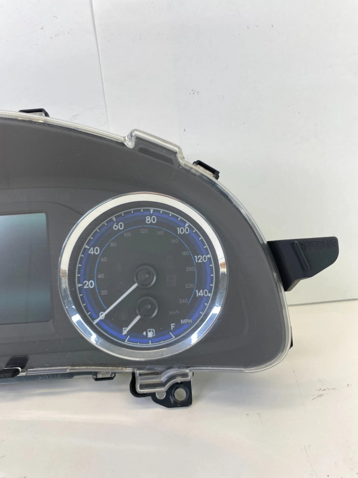 2017-2019 TOYOTA COROLLA INSTRUMENT CLUSTER SPEEDOMETER 26K OEM 83800-F2U80