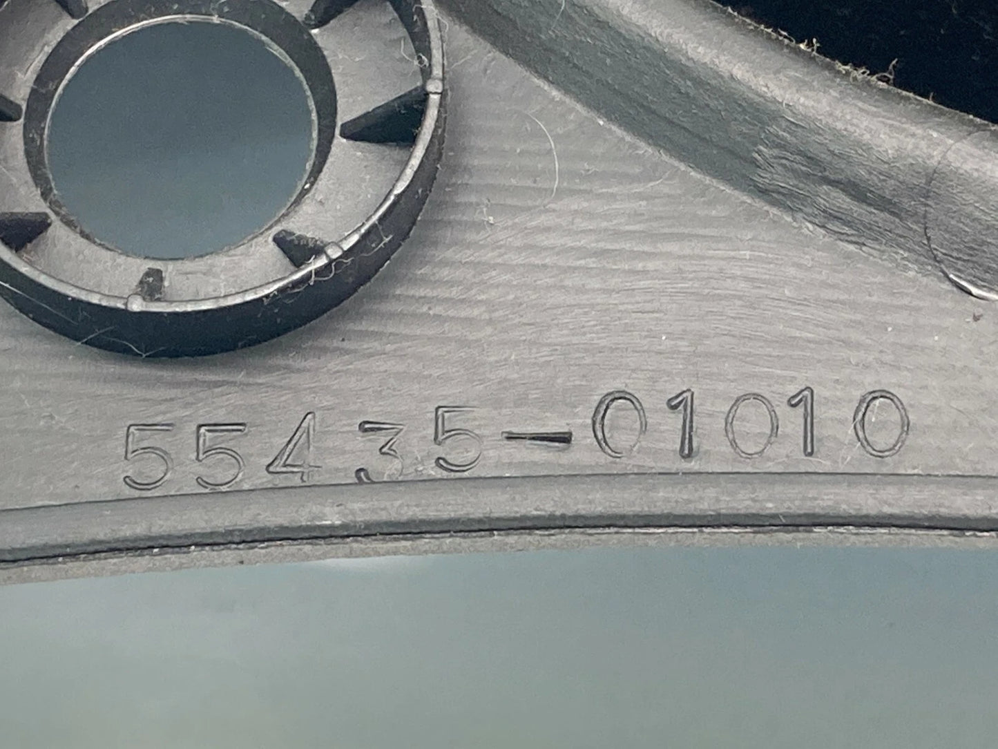 2003-2008 TOYOTA MATRIX DASH CLUSTER SPEEDOMETER BEZEL TRIM COVER 55435-01010