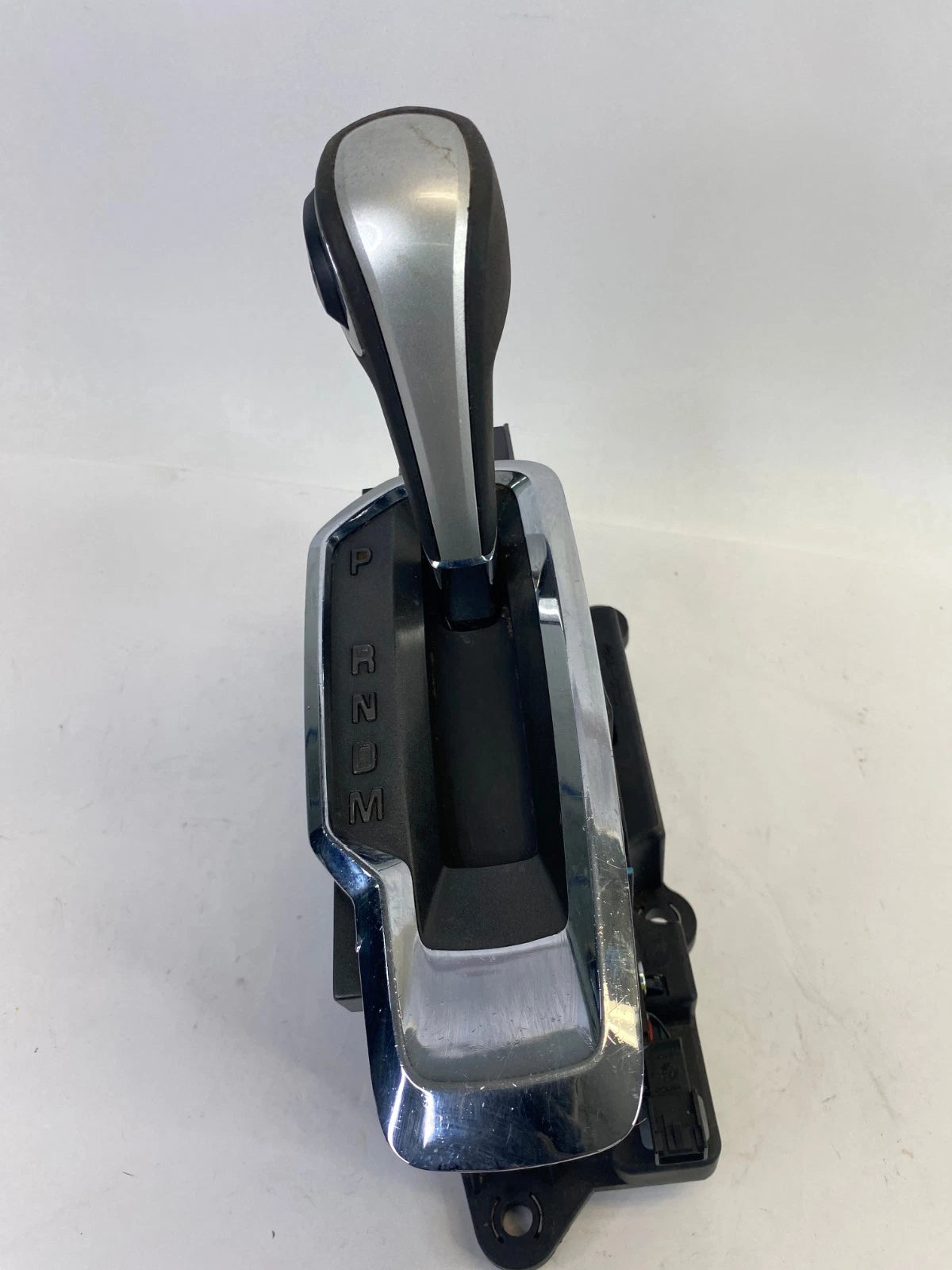 2010-2015 CHEVROLET EQUINOX AUTOMATIC GEAR SHIFTER LEVER ASSEMBLY OEM FACTORY