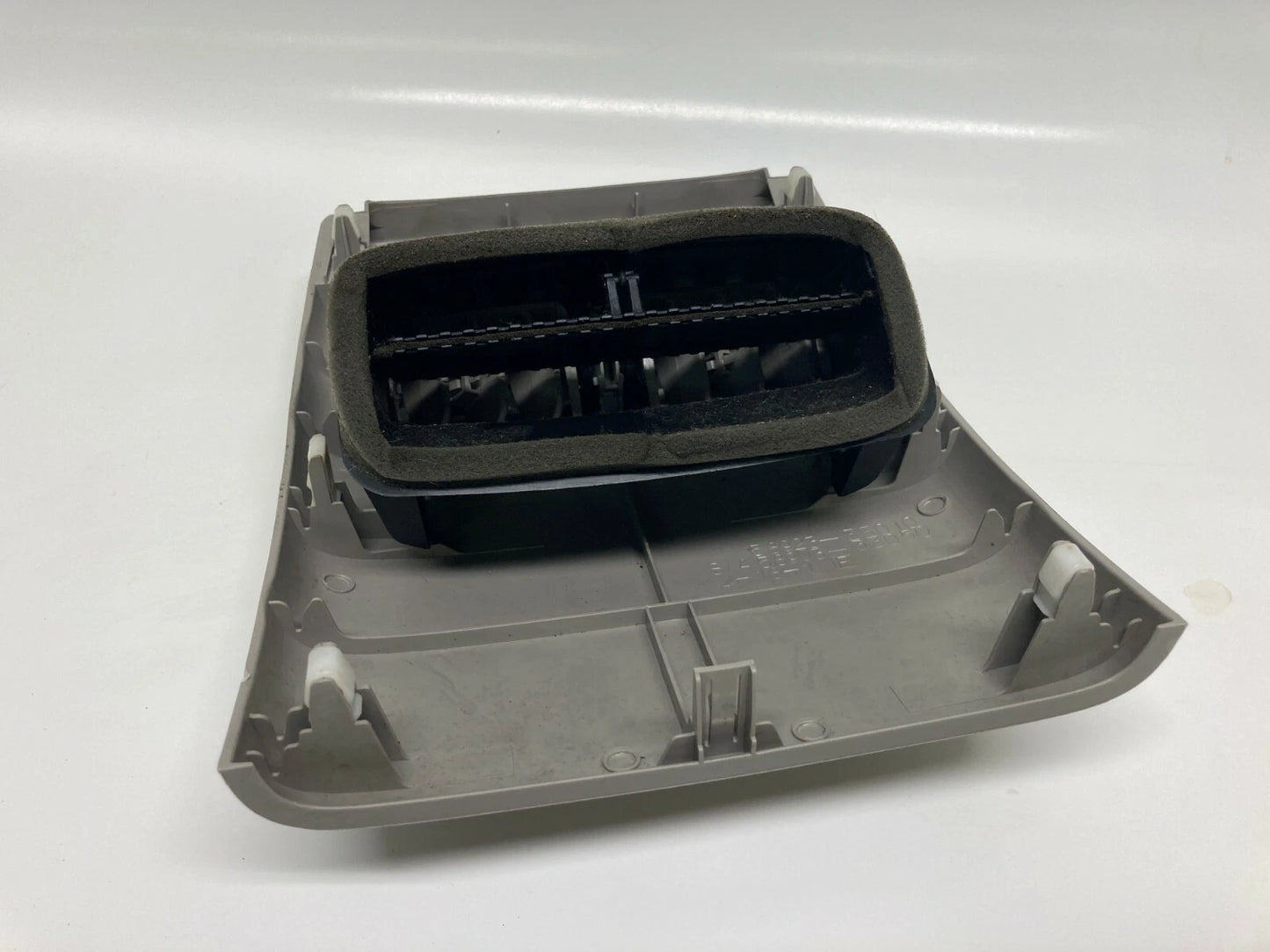 2002 2003 LEXUS ES300 REAR CENTER CONSOLE AIR VENT GRILLE COVER 58860-33010