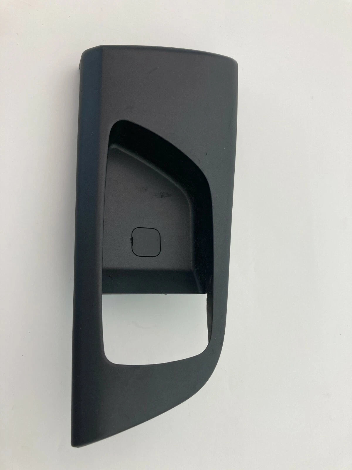 2006-2008 KIA OPTIMA REAR LEFT SIDE INNER DOOR HANDLE BEZEL TRIM 836112G000 OEM