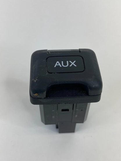 13-22 ACURA ILX 09-14 TSX CENTER CONSOLE AUDIO AUX AUXILIARY OUTLET JACK BEZEL