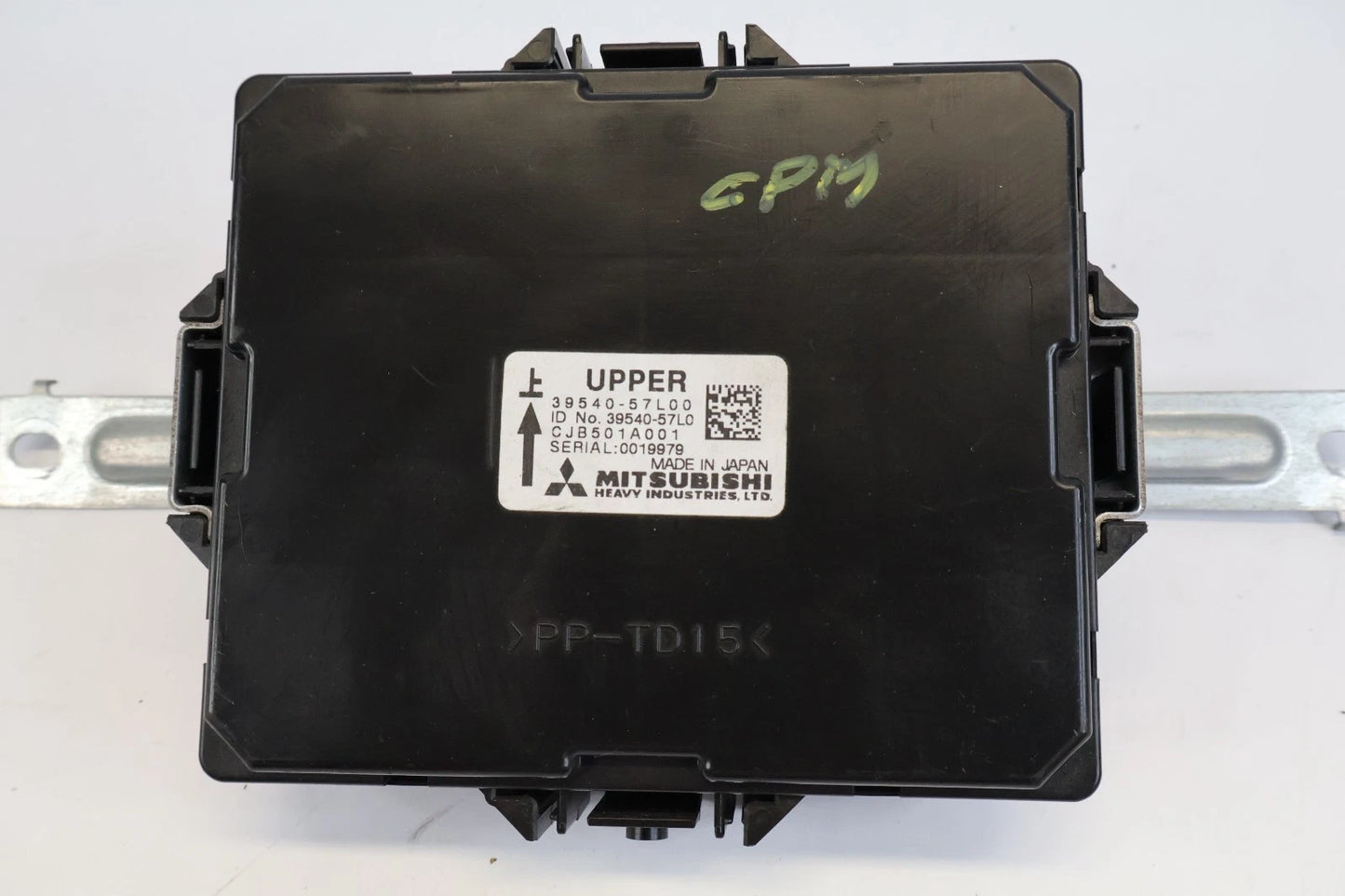 2010-2013 SUZUKI KIZASHI BODY CONTROL MODULE COMPUTER UNIT BCM BCU 39540-57L00