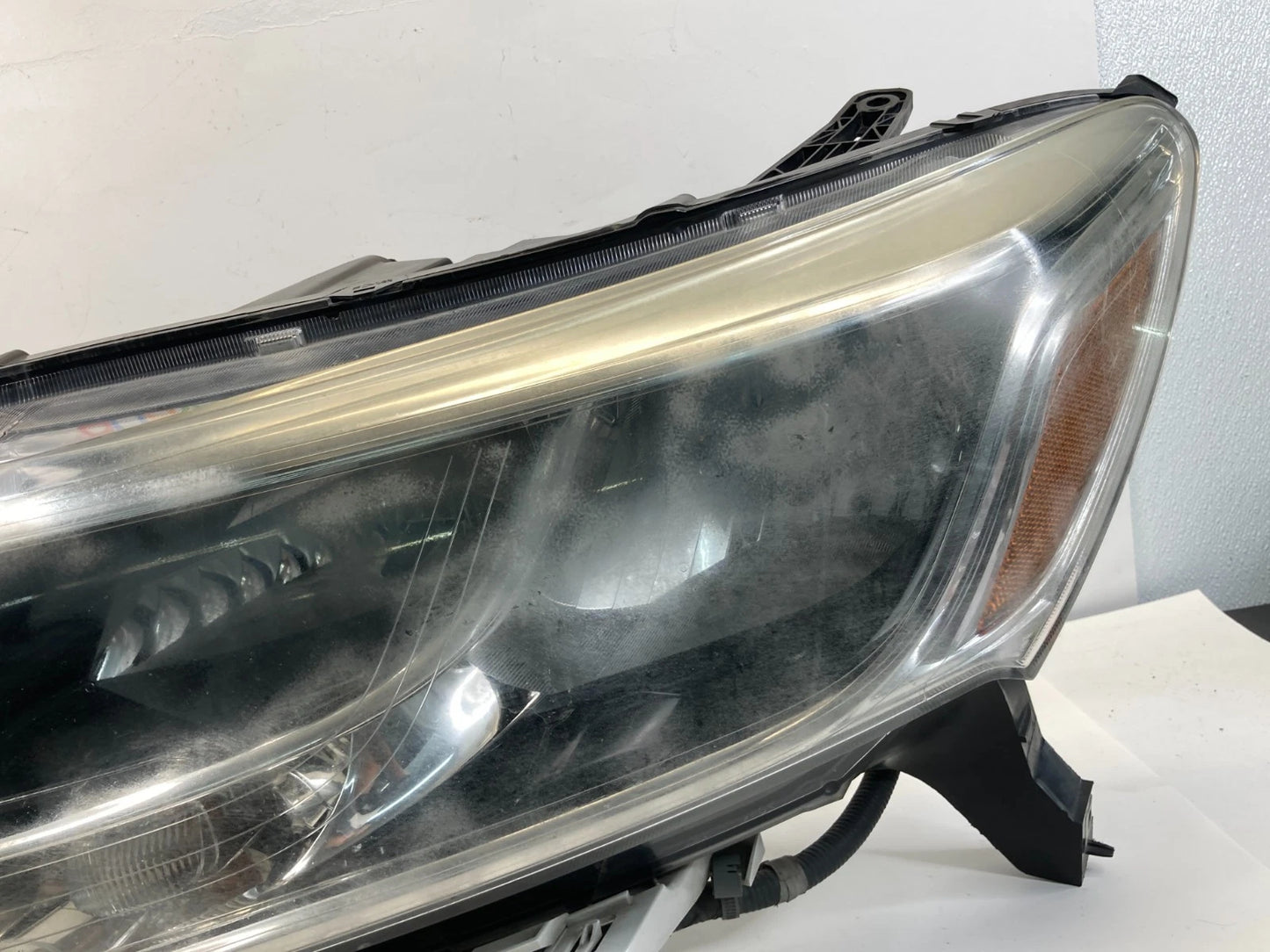 2013-2016 Nissan Pathfinder Front Left Driver Headlight Headlamp Halogen OEM