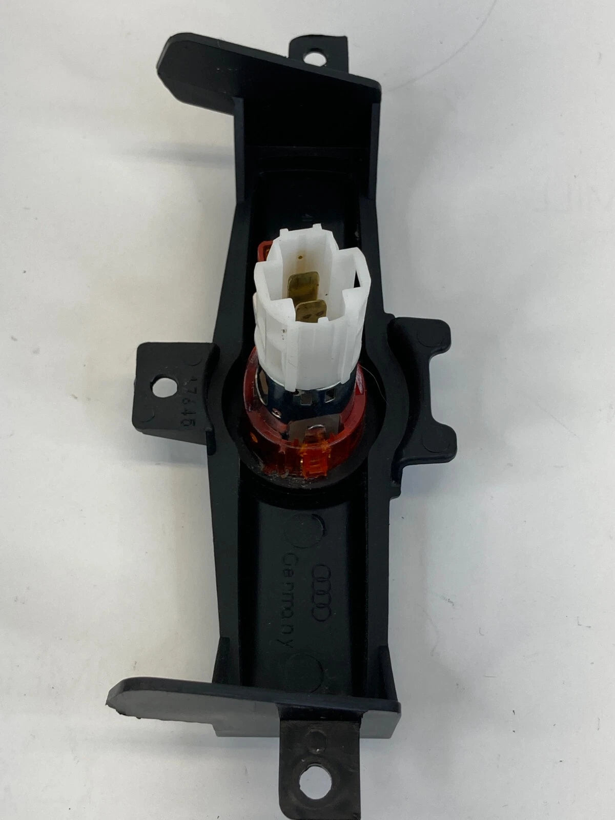 2007-2011 AUDI A6 REAR CONSOLE POWER OUTLET CIGARETTE LIGHTER 4F0-863-351 OEM