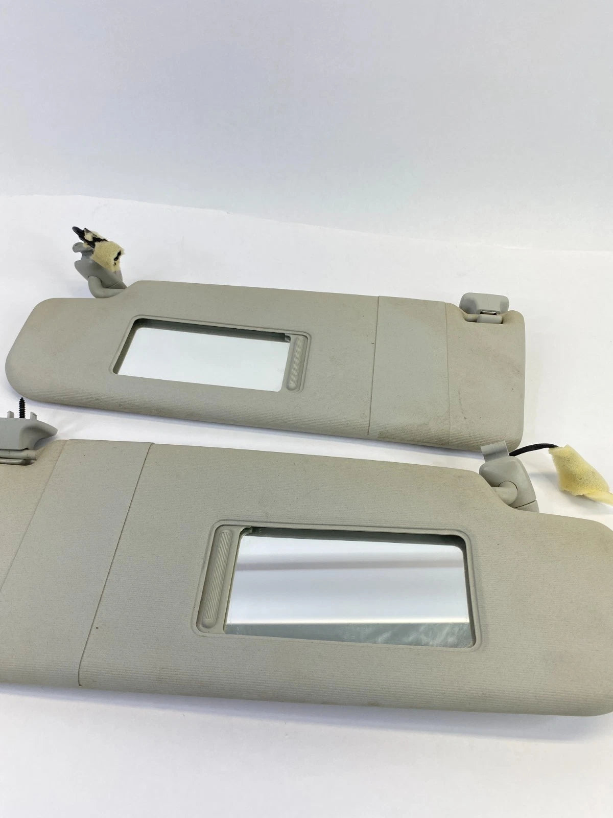 2011-2018 VOLKSWAGEN JETTA DRIVER & PASSENGER SUNVISOR SUN VISOR PAIR SET OEM
