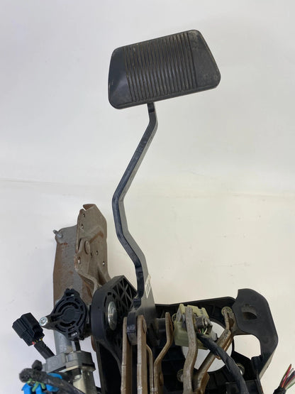 2009-2012 VW VOLKSWAGEN ROUTANPOWER ADJUSTABLE BRAKE PEDAL 04721199AE OEM
