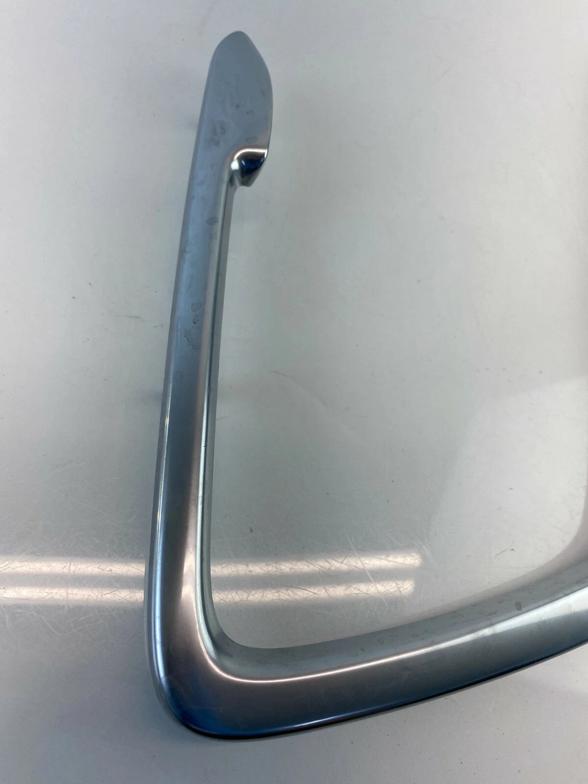 2011-2018 VOLVO S60 REAR RIGHT SIDE DOOR HANDLE TRIM MOLDING ASSEMBLY 8635882