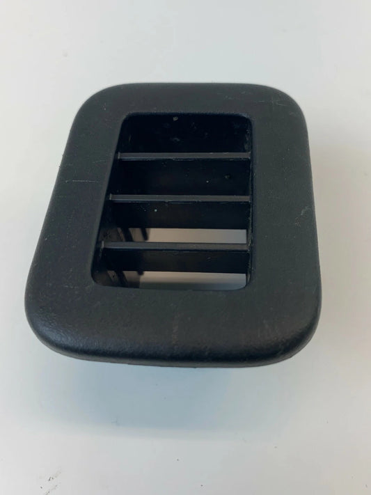 09 10 11 12 CHEVROLET TRAVERSE LOWER CENTER CONSOLE AIR VENT DUCT GRILL OUTLET