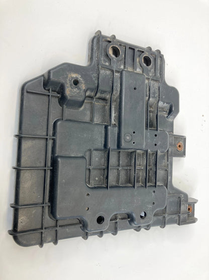 2010 2011 KIA SOUL BATTERY SUPPORT TRAY PAD HOLDER COVER TRIM 37150-2K450 OEM