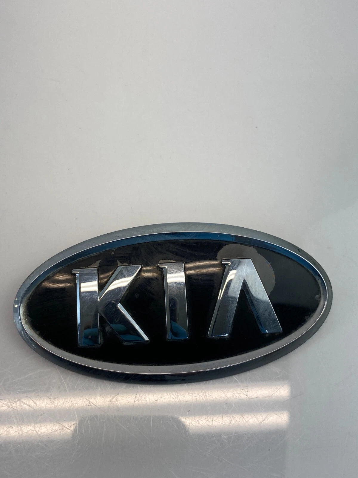 10 11 12 13 KIA FORTE REAR TRUNK EMBLEM ORNAMENT LOGO ASSEMBLY OEM