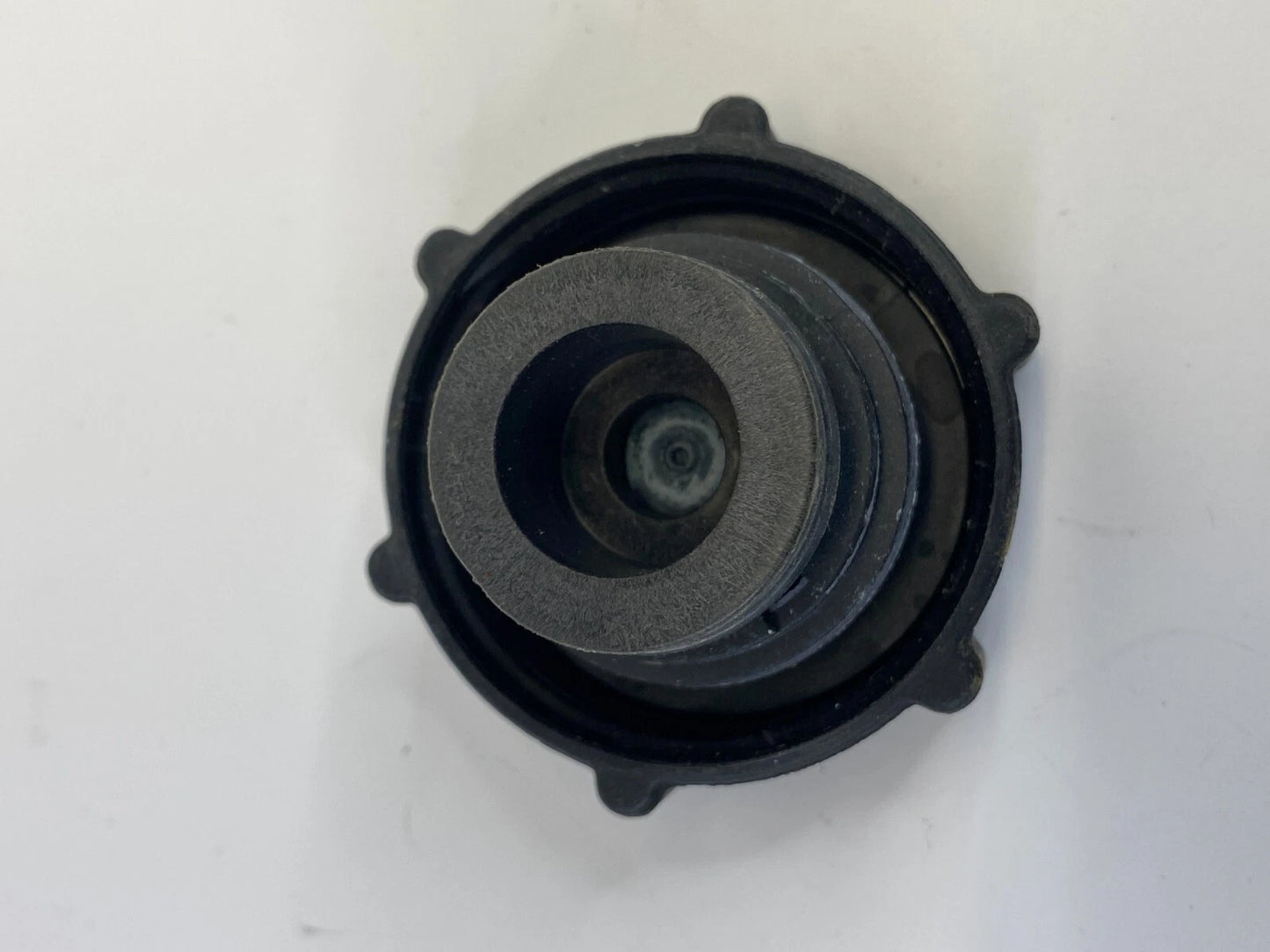 2001-2012 FORD ESCAPE RADIATOR ENGINE COOLANT RESERVOIR CAP LID COVER YL848100AA