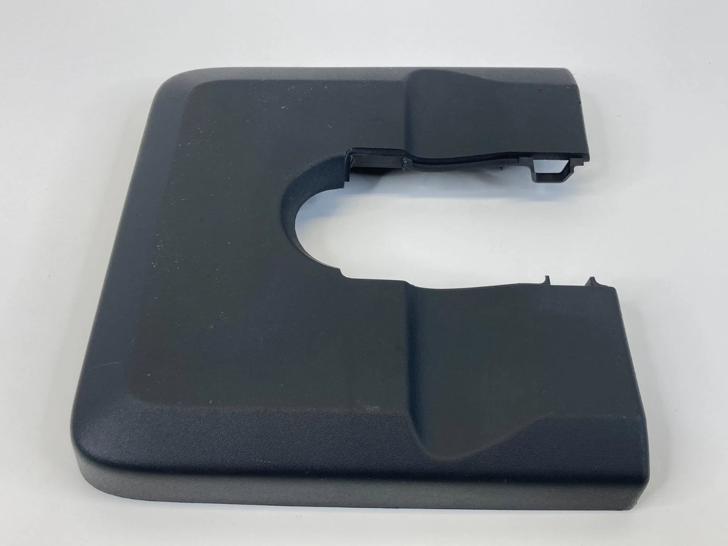 2012-2017 GMC TERRAIN FRONT WINDSHIELD SENSOR MOUNT BRACKET COVER 22878482