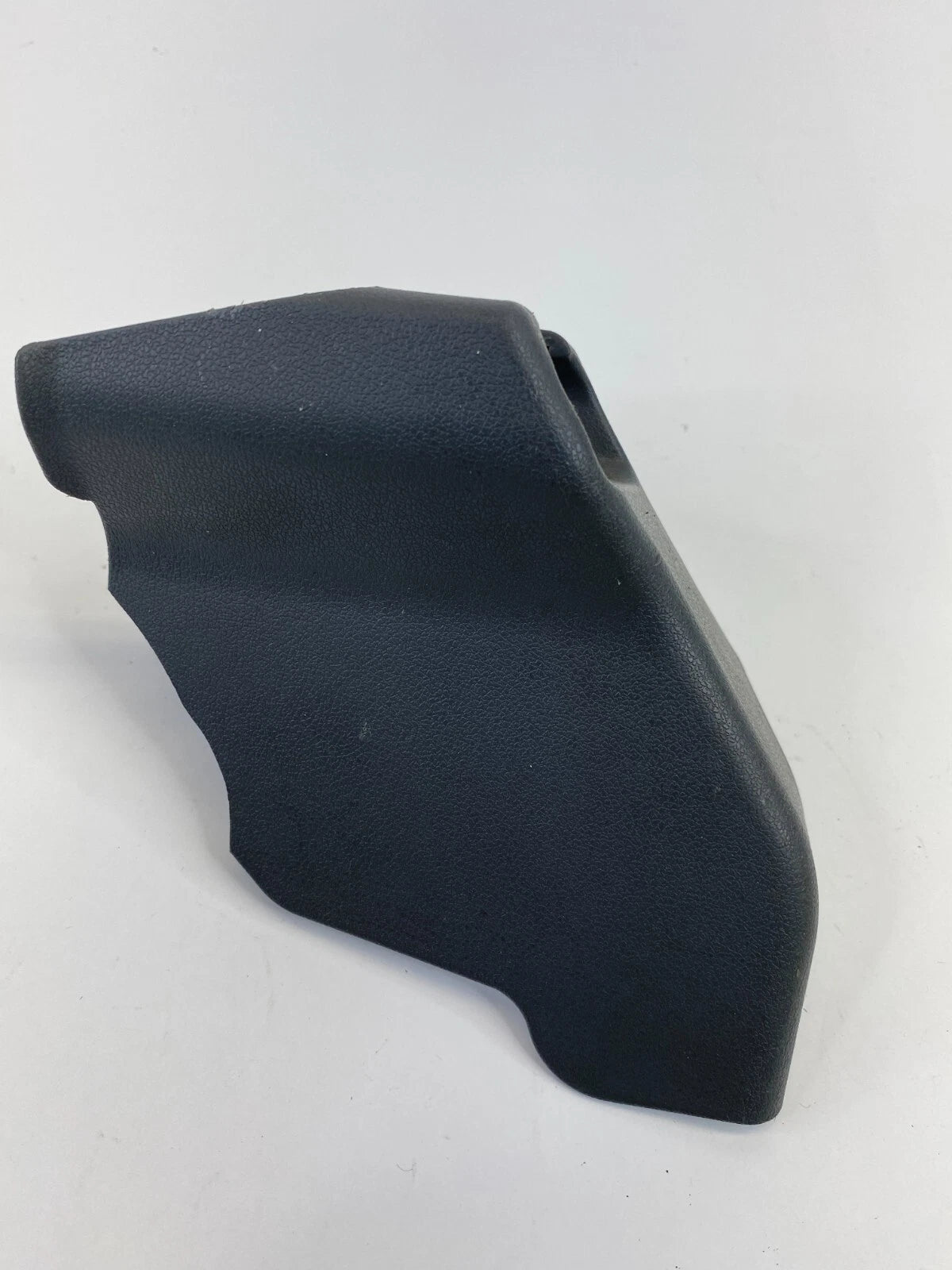 2010-2015 TOYOTA PRIUS FRONT RIGHT SEAT TRACK RAIL END COVER CAP TRIM 7215847040