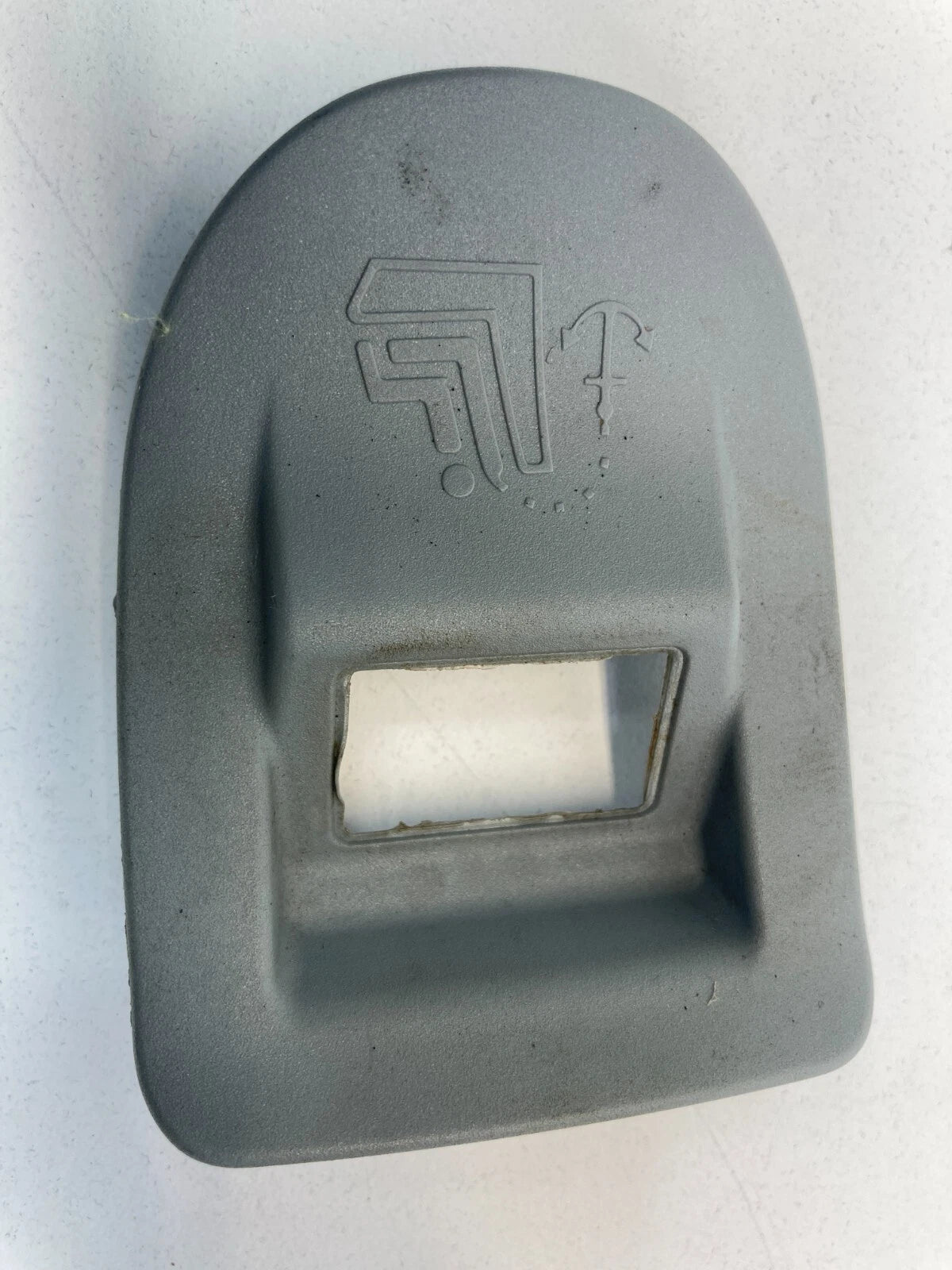 00-06 MERCEDES-BENZ S500 LEFT CHILD SEAT SAFETY ANCHOR HOOK COVER A2206940233