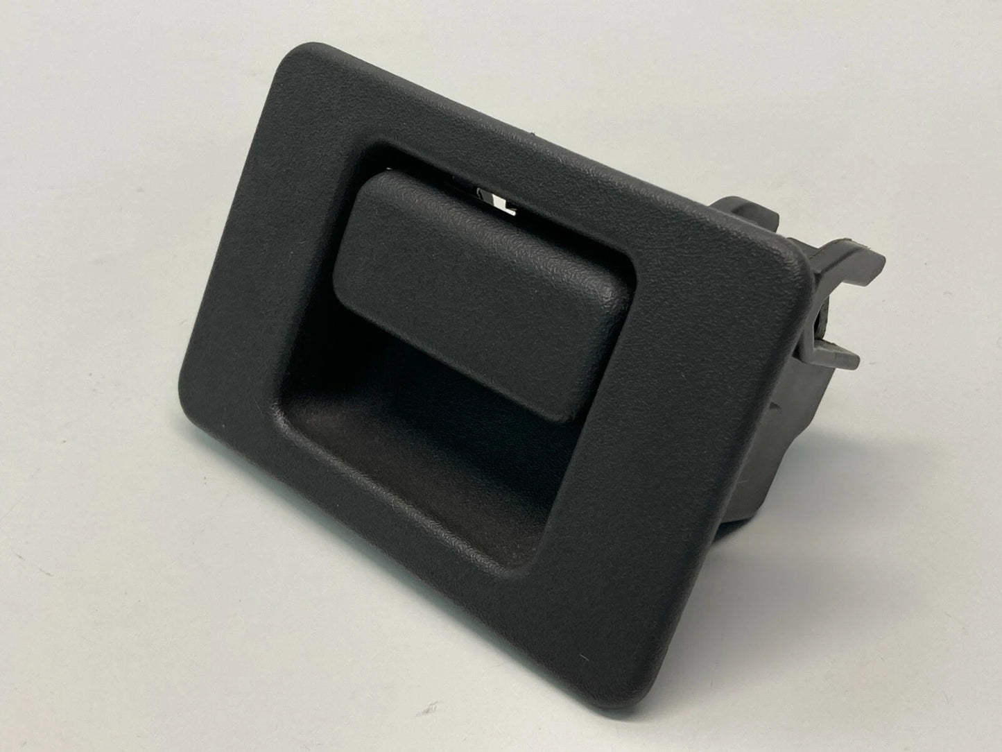 2002-2005 FORD EXPLORER GLOVE BOX LATCH HANDLE DOOR STORAGE ASSEMBLY OEM