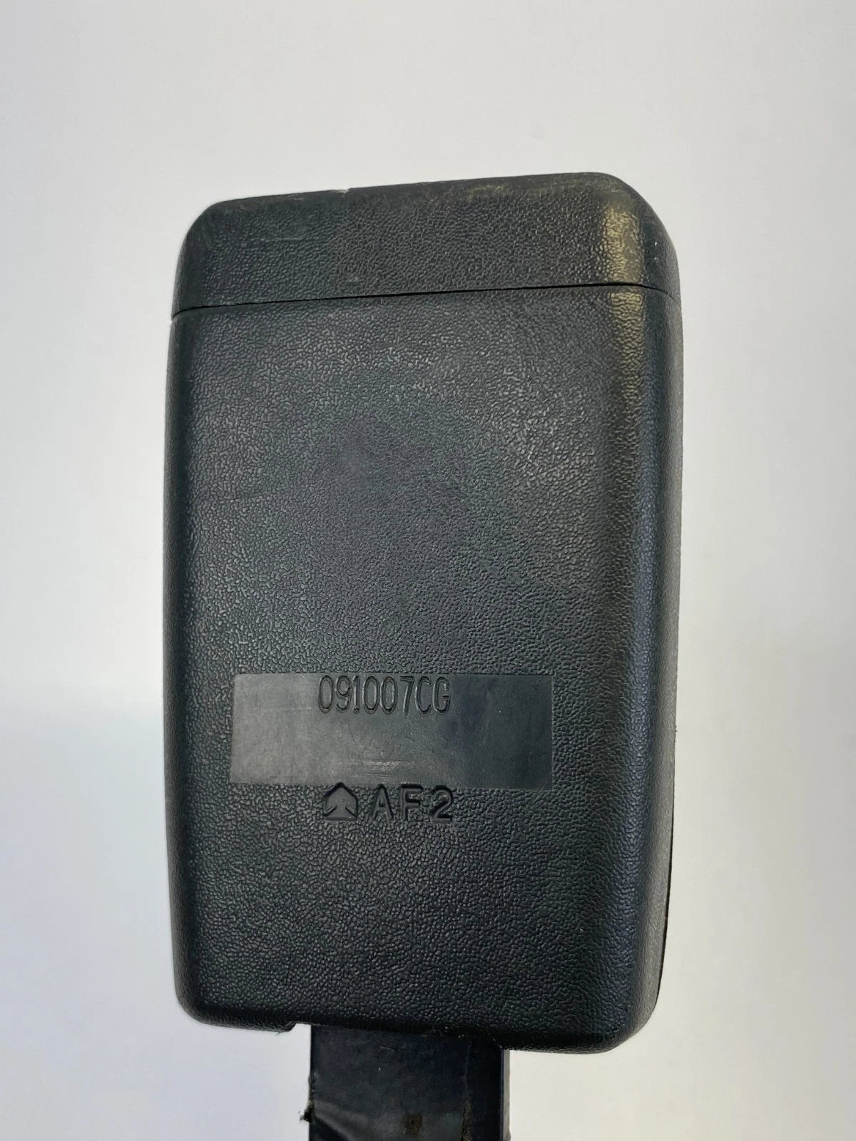 2006-2011 TOYOTA YARIS HATCHBACK FRONT LEFT DRIVER SEAT BELT BUCKLE OEM