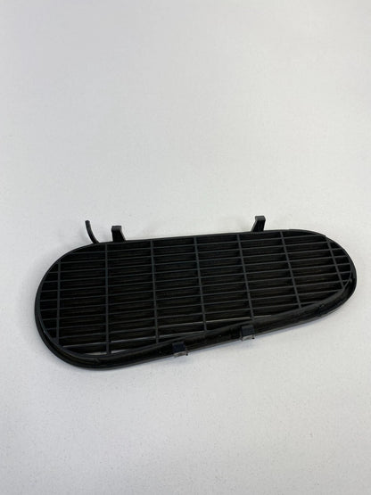 1998-2010 VOLKSWAGEN NEW BEETLE HATCHBACK TRUNK RIGHT SIDE SPEAKER COVER GRILLE