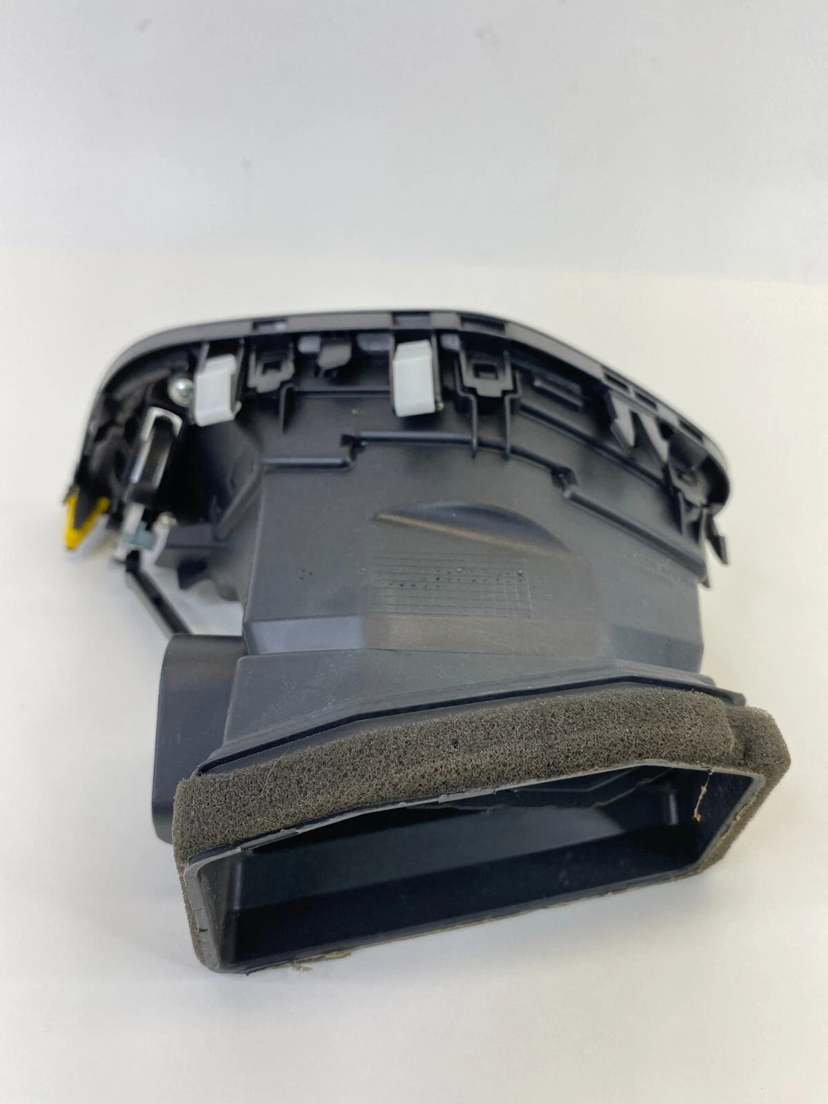 2013-2016 HYUNDAI SANTA FE RIGHT PASSENGER DASH AC AIR VENT 97420-2W000 OEM
