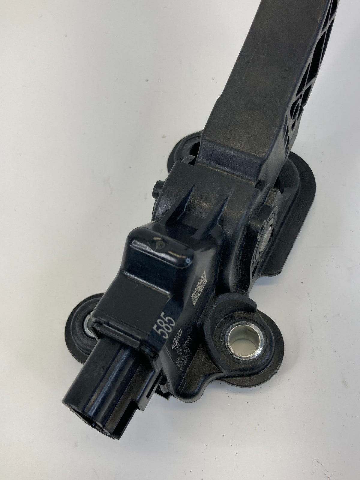 09-20 Dodge Journey 3.6L A/T Gas Pedal Accelerator Travel Sensor 04891585AD OEM