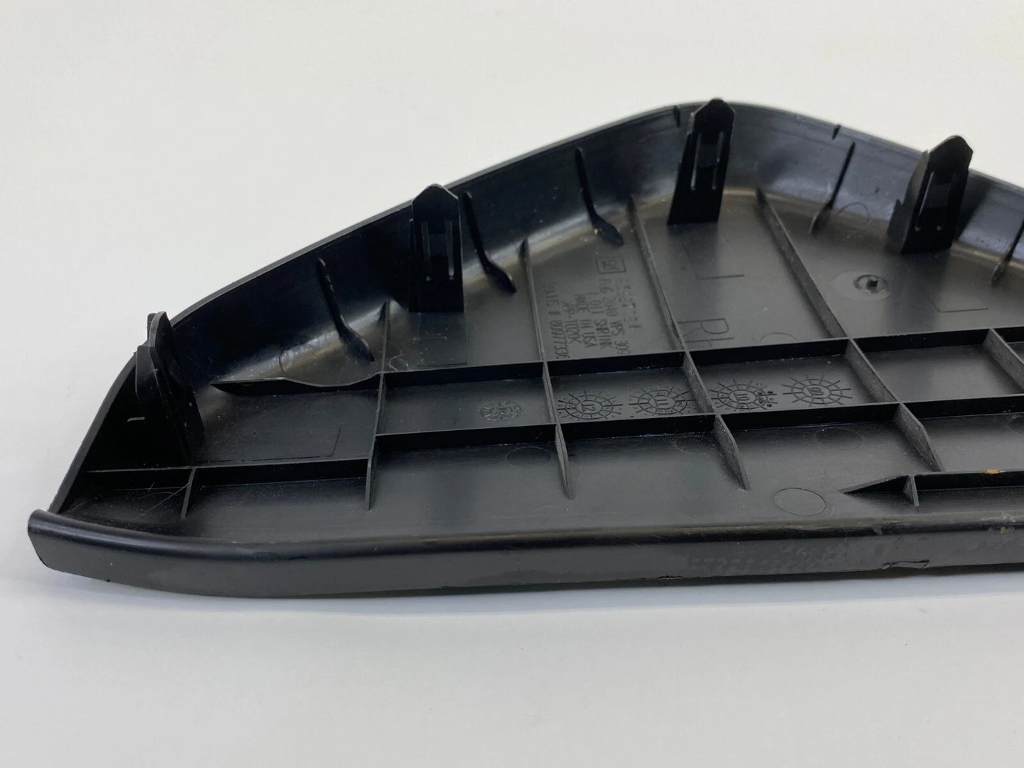 2011-2016 CHEVROLET CRUZE FRONT RIGHT SIDE DASH END PANEL COVER CAP OUTER TRIM