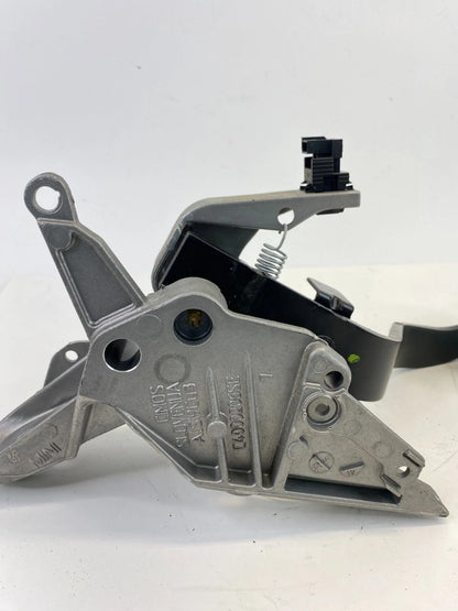 2007-2013 Mini Cooper Foot Stop Brake Pedal W/ Mount Bracket Assy C4000206SE OEM