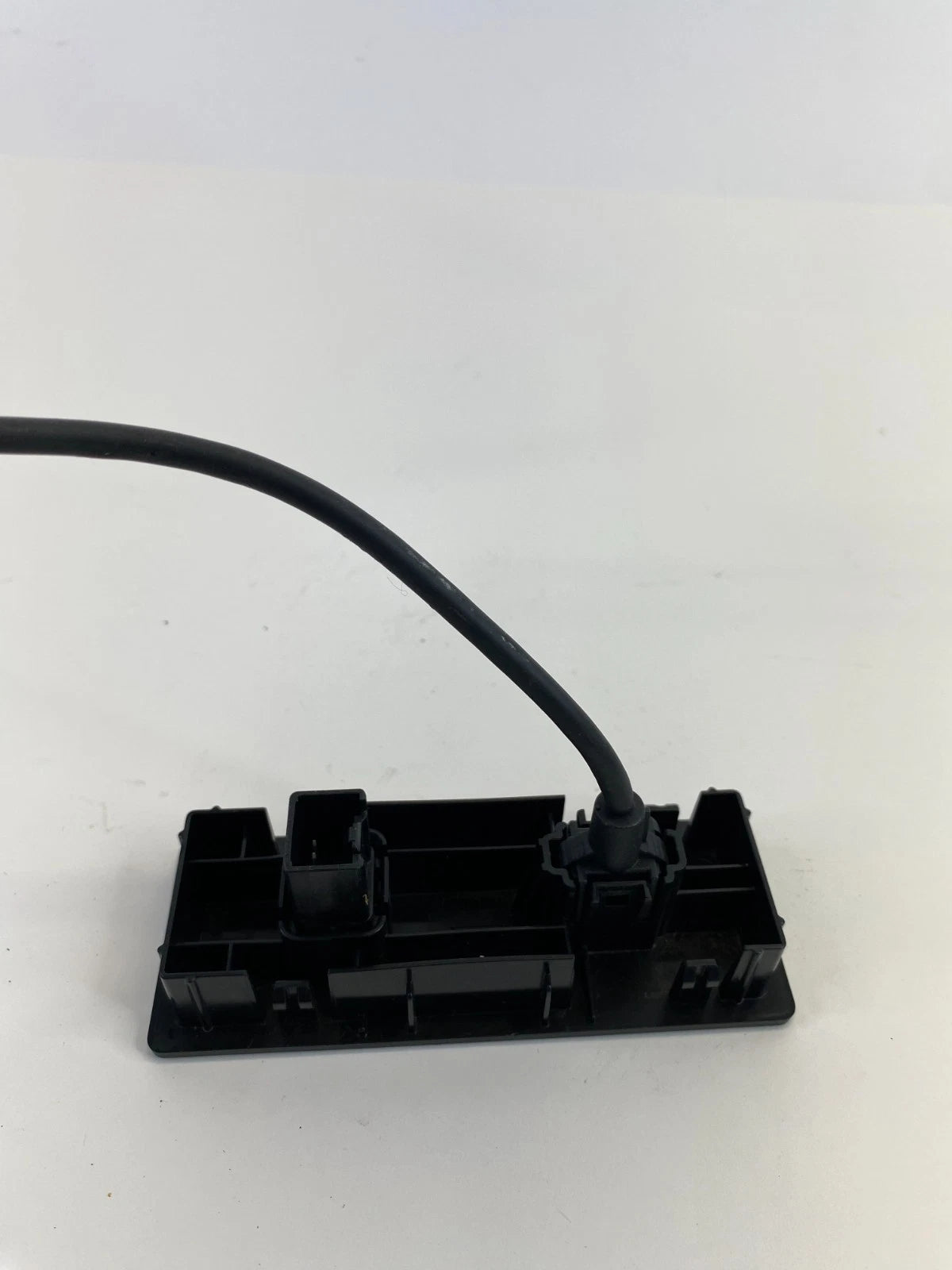 13-16 Ford Fusion Console Audio USB AUX Auxiliary Jack Socket Port DS7T14D202DC