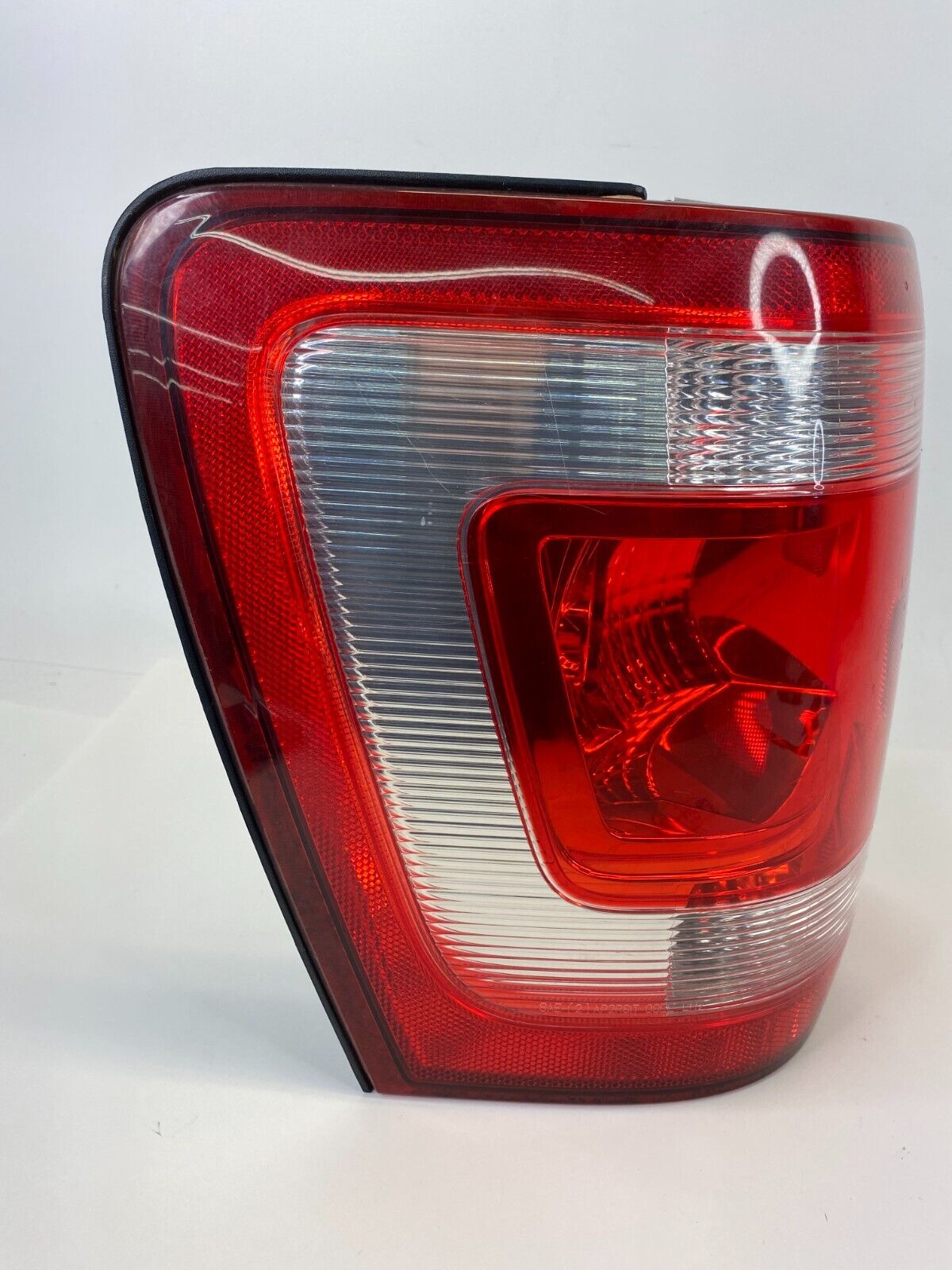 2008-2012 Ford Escape Left Side Tail Light Taillight Taillamp 8L84-13B505-A OEM