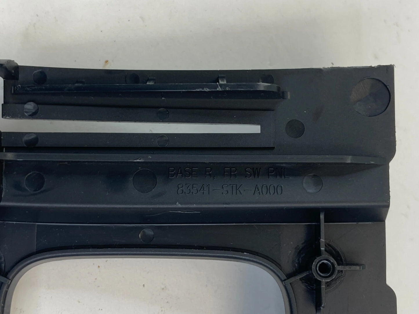 07-09 ACURA RDX FRONT RIGHT WINDOW SWITCH BASE PANEL COVER TRIM 83541-STK-A000