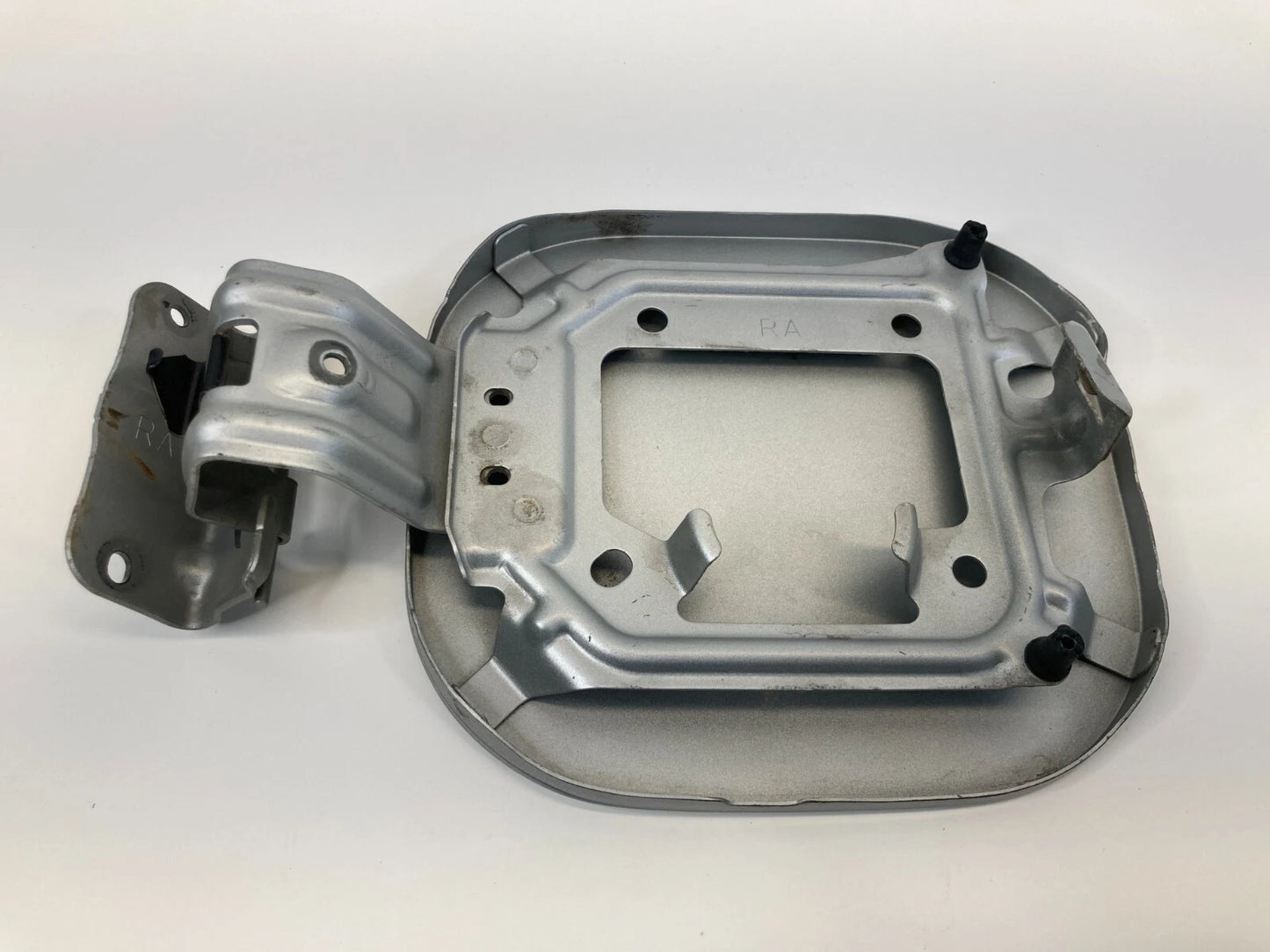 13 14 15 16 17 18 19 NISSAN SENTRA 1.8L 16V FUEL FILLER DOOR GAS LID COVER OEM