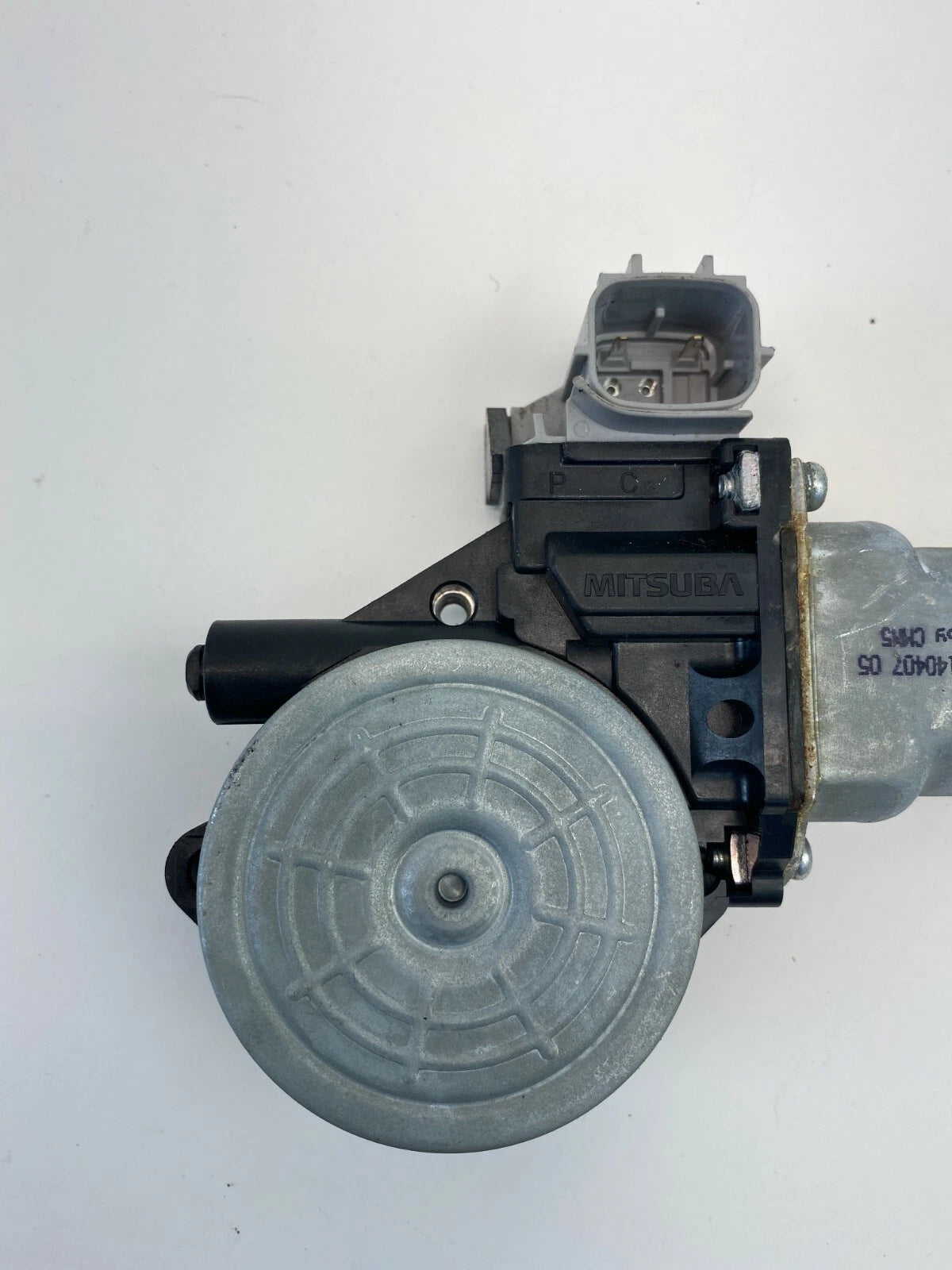 2013-2018 NISSAN ALTIMA REAR RIGHT SIDE DOOR POWER WINDOW MOTOR 82730-3TA2A OEM