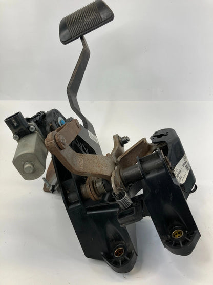 2008 2009 CHRYSLER TOWN & COUNTRY A/T BRAKE STOP FOOT PEDAL ASSEMBLY 04721923AD