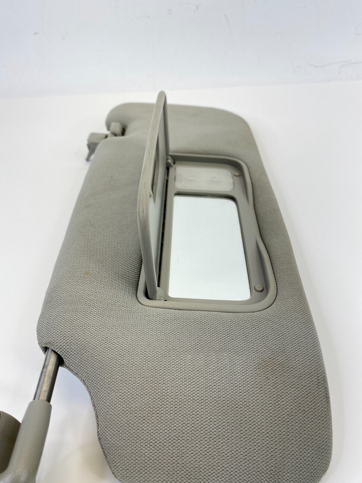 2012-2015 Chevrolet Captiva Sport Front Left Side Sunvisor Sun Visor Shade OEM