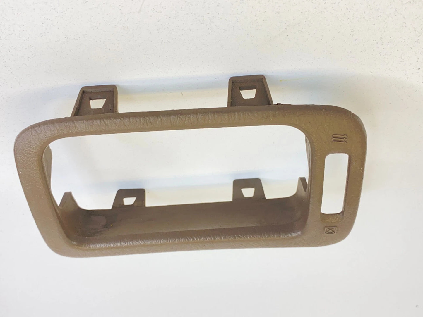 1998-2001 NISSAN ALTIMA DASH PASSENGER SIDE AIR VENT OUTER BEZEL TRIM OEM