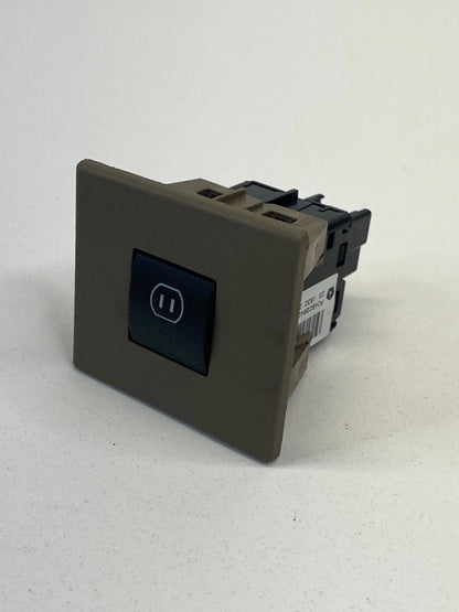 2008-2010 TOWN & COUNTRY POWER INVERTER SWITCH BUTTON W/ BEZEL TRIM P04602642AC