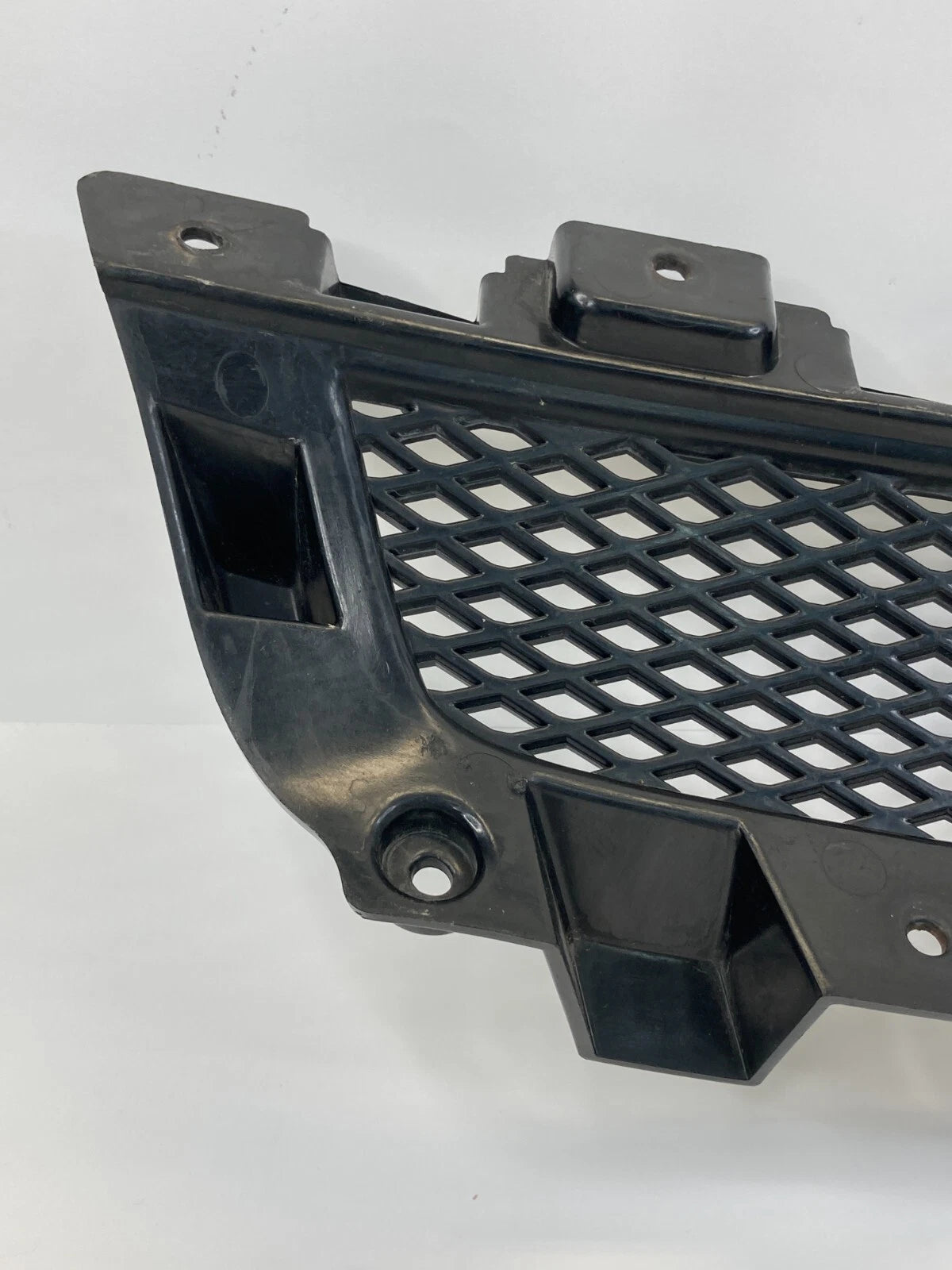 2008-2012 CHEVROLET MALIBU FRONT BUMPER UPPER GRILL GRILLE 15823699/15899022