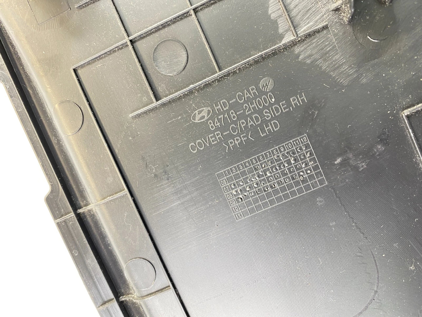 2007-2010 HYUNDAI ELANTRA DASH RIGHT SIDE END CAP COVER BEZEL TRIM 84718-2H000