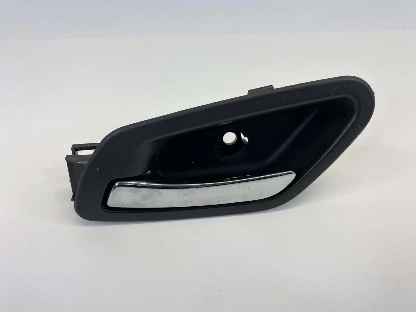 05-10 PONTIAC G6 SEDAN REAR LEFT SIDE INTERIOR DOOR HANDLE 22731745 OEM